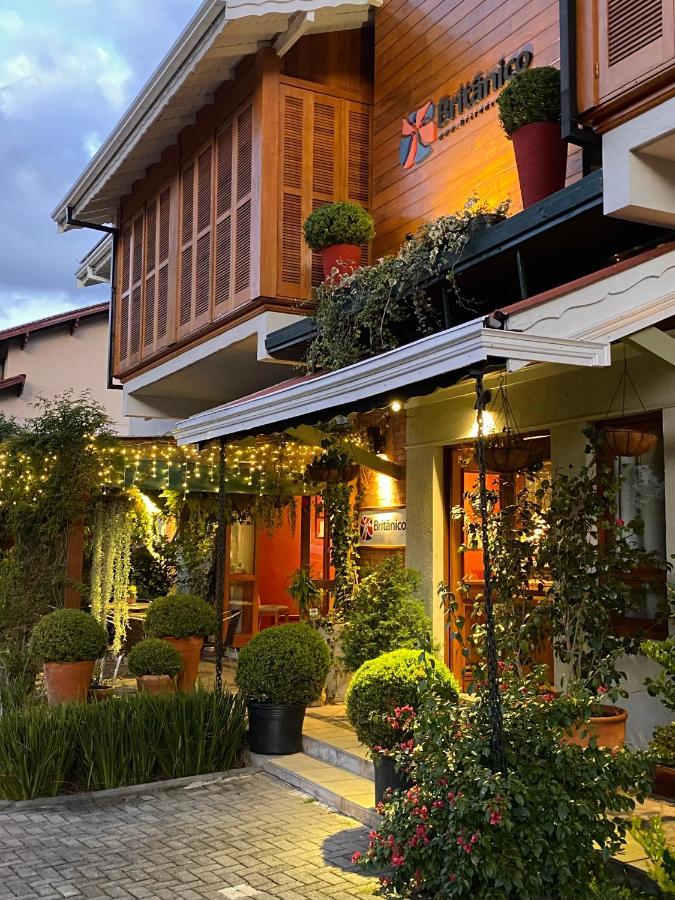 Britanico Suítes Gramado Exterior foto